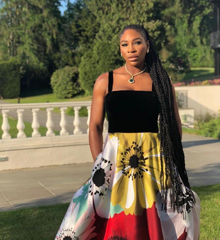  Serena Williams looked elegant in her outfit change for the evening