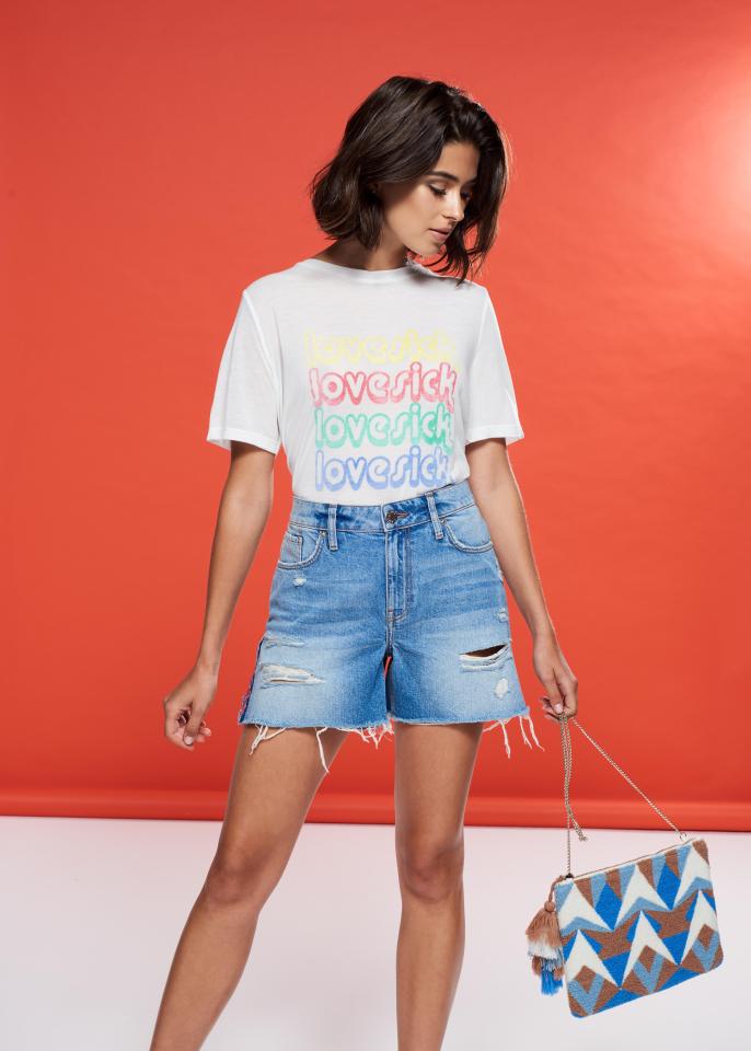  This Love Island-themed slogan tee looks adorable paired with denim shorts