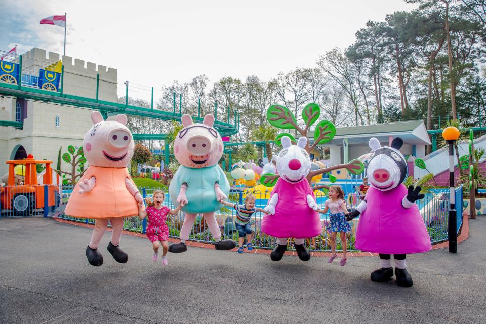  The kids will love the new Queens Flying coach ride, as well as other Peppa Pig World rides