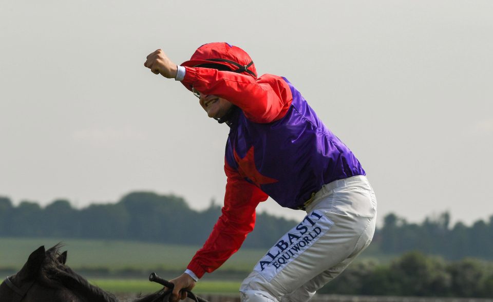  Shane Foley celebrates as Romanised records a comfortable win