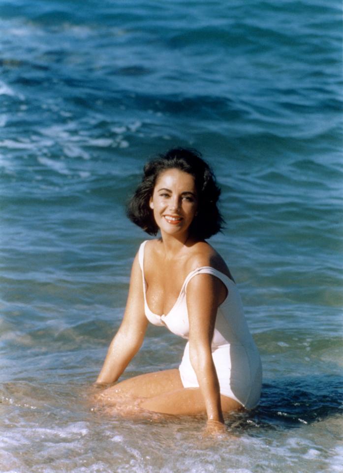  Fashion icon Elizabeth Taylor was a fan of the clinched-in waist and retro-inspired style