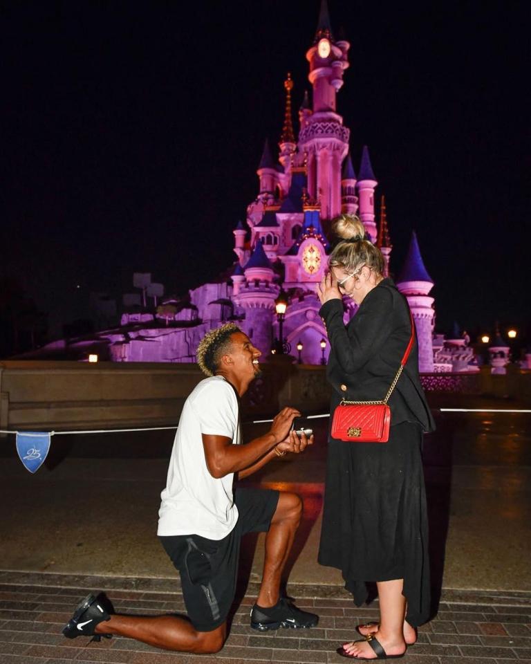  Scott Sinclair has proposed to Helen Flanagan