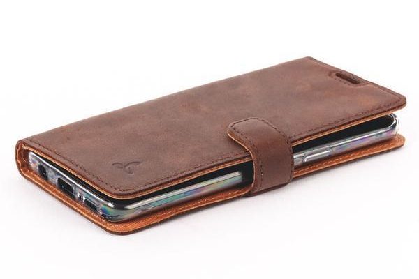  Snakehive's cases are made from real leather at a discount price