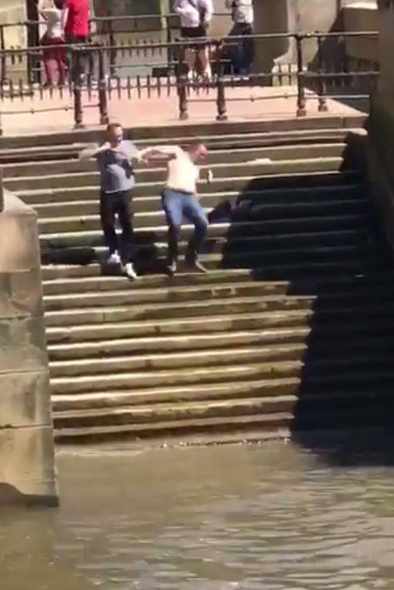  The man took a slippy spill on London's embankment