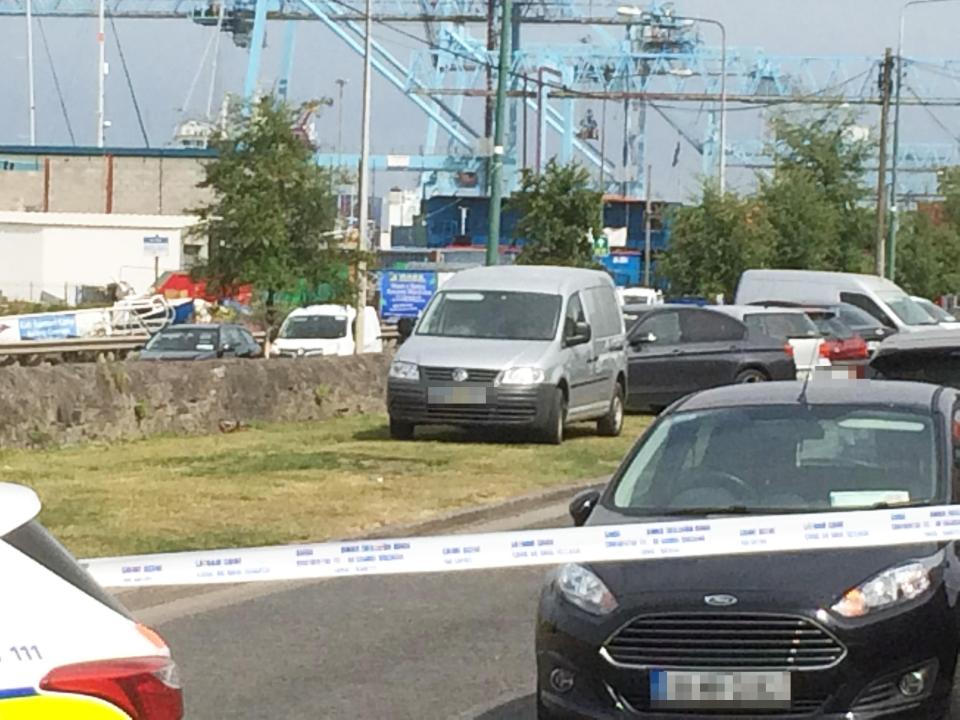  arda cordon at junction of York Road and Pigeon House Road in Dublin, where a silver VW Caddy was parked