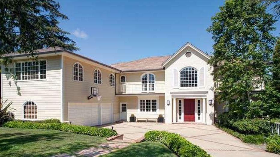  James and his family live in this luxury five-bedroom house in Brentwood, Los Angeles