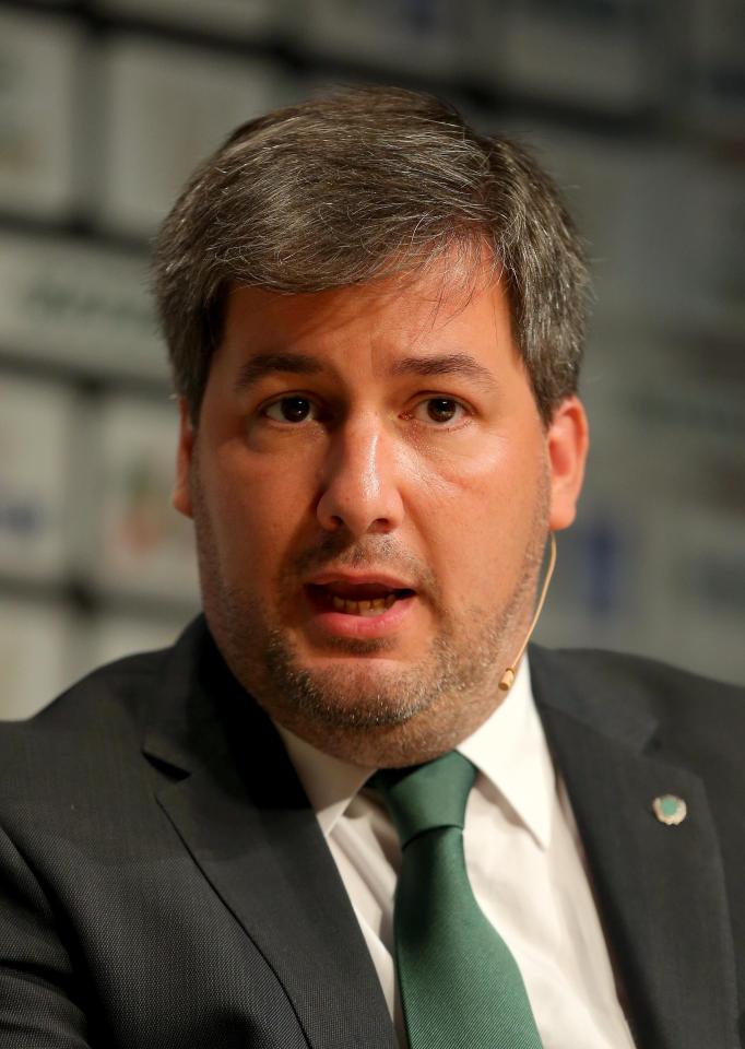 Several Sporting players want to leave after several rows with Bruno De Carvalho