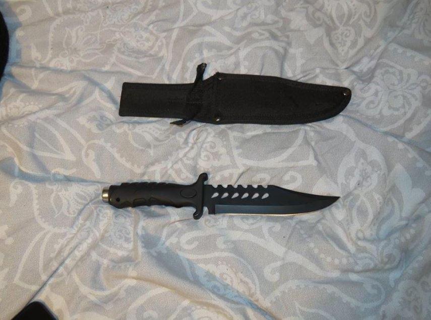  Bedeau also had a smaller, Rambo-style knife