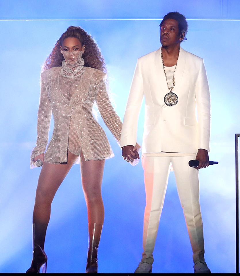  The power couple looked unbreakable on the stage last night