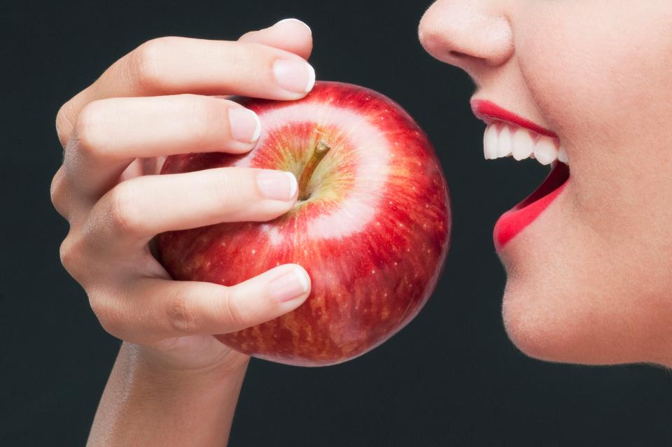  An apple a day could be enough to keep your travel sickness away