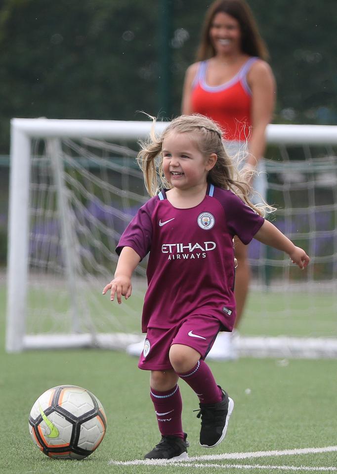  Little Sofia Vardy looked like she was having the time of her life