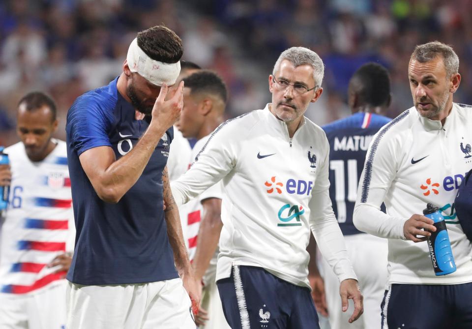  Olivier Giroud was injured during the international friendly