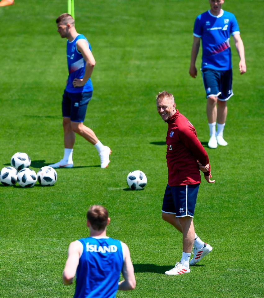  Heimir Hallgrimsson prepares his players for their World Cup opener against Argentina