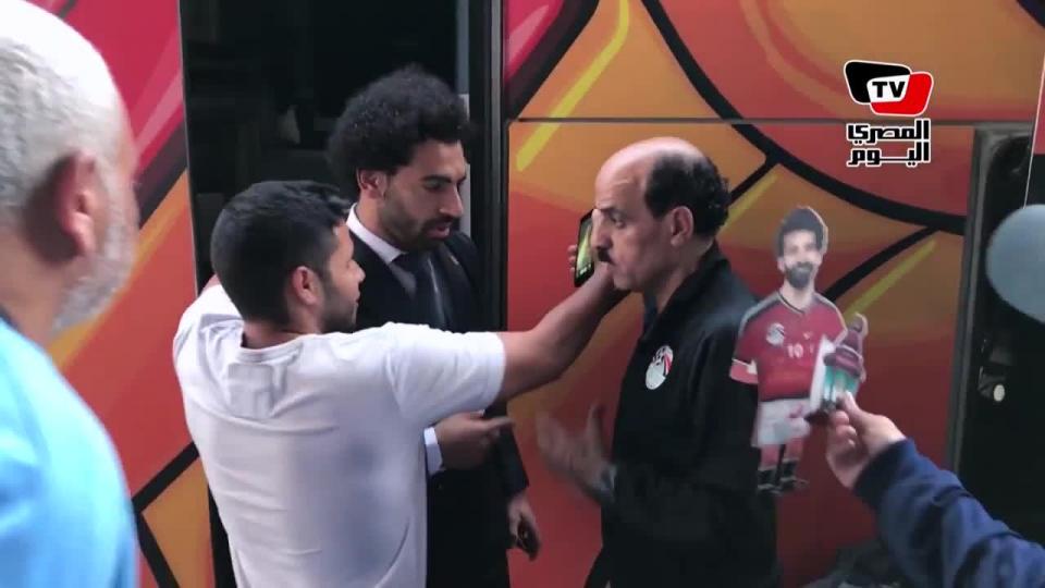  The supporter immediately got his phone out to take a selfie with Salah