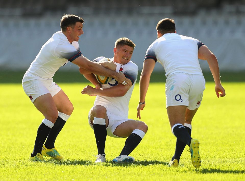  Owen Farrell, centre, skippers the side and will play alongside Cipriani at inside centre