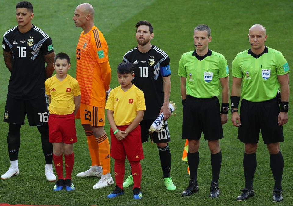  Willy Caballero also stands sideways in an act of patriotism