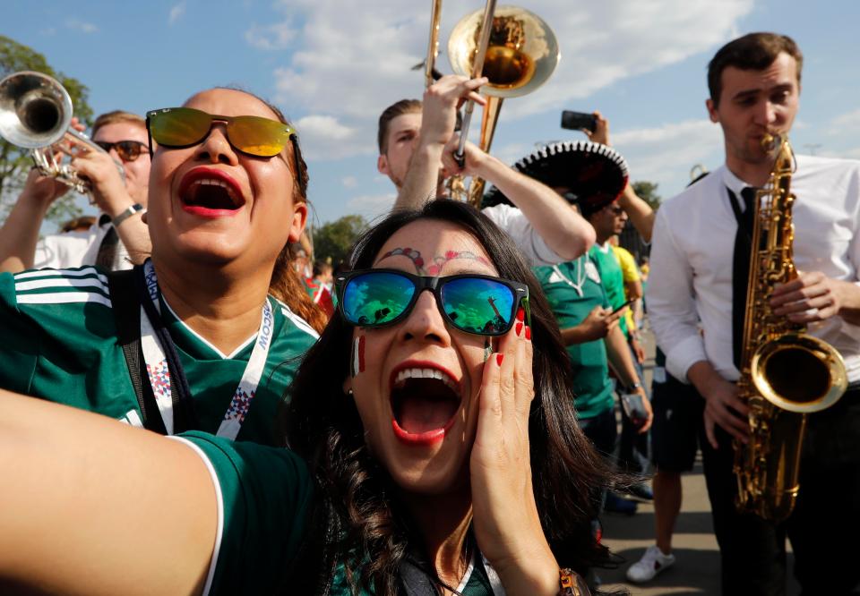  Fans go crazy after Lozano's opener in the Moscow fan park