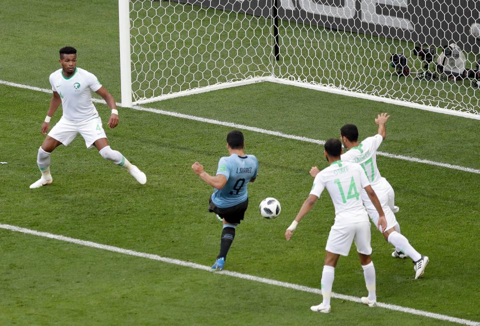  Luis Suarez netted a real poacher's effort to give Uruguay an early lead