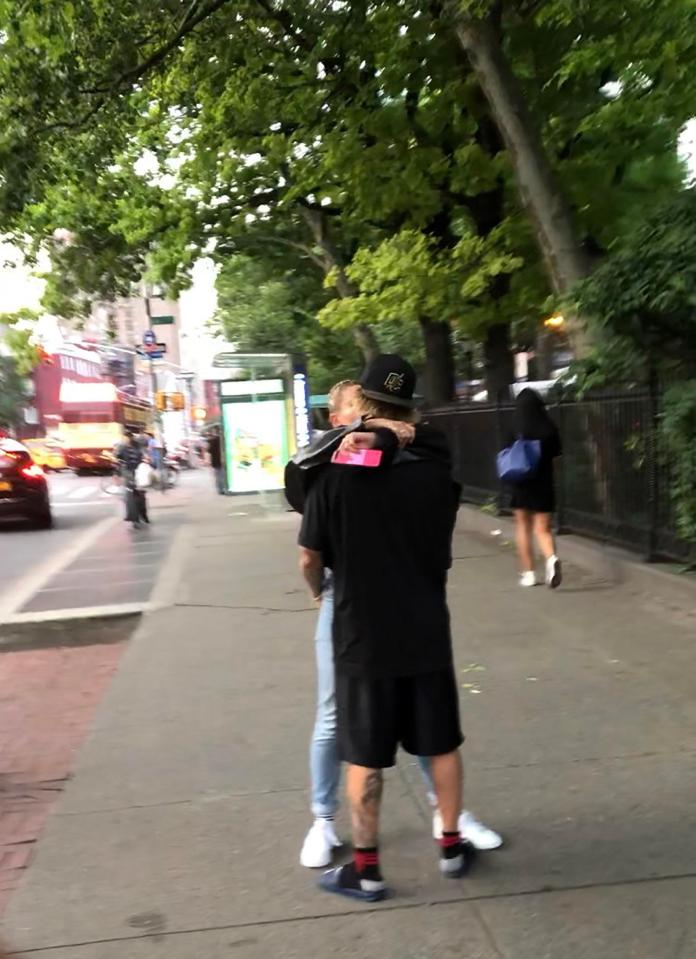  The pair were oblivious to passersby as they made out in the West Village