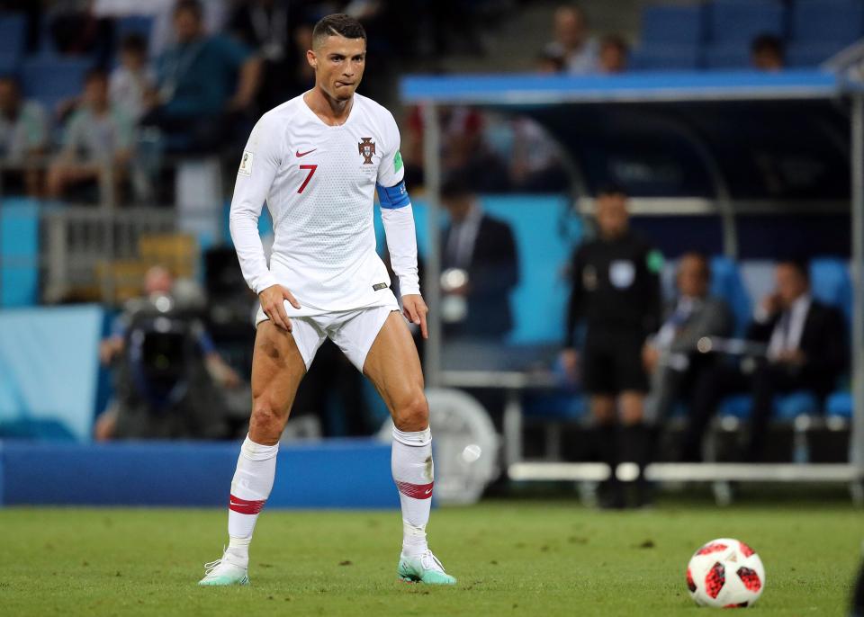  Cristiano Ronaldo pulled his shorts up but failed to fire with his free-kick