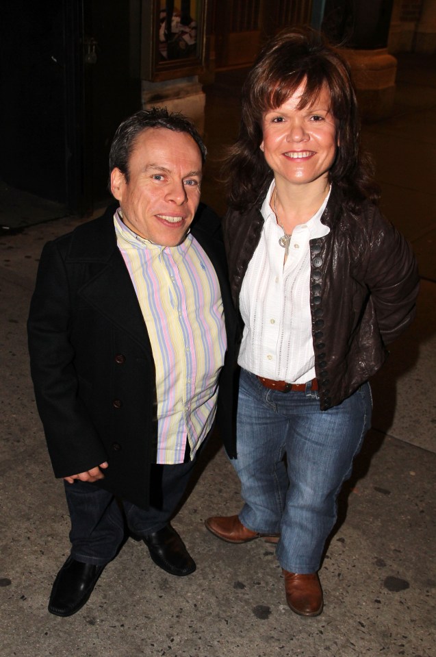  Warwick Davis with his beloved wife Samantha