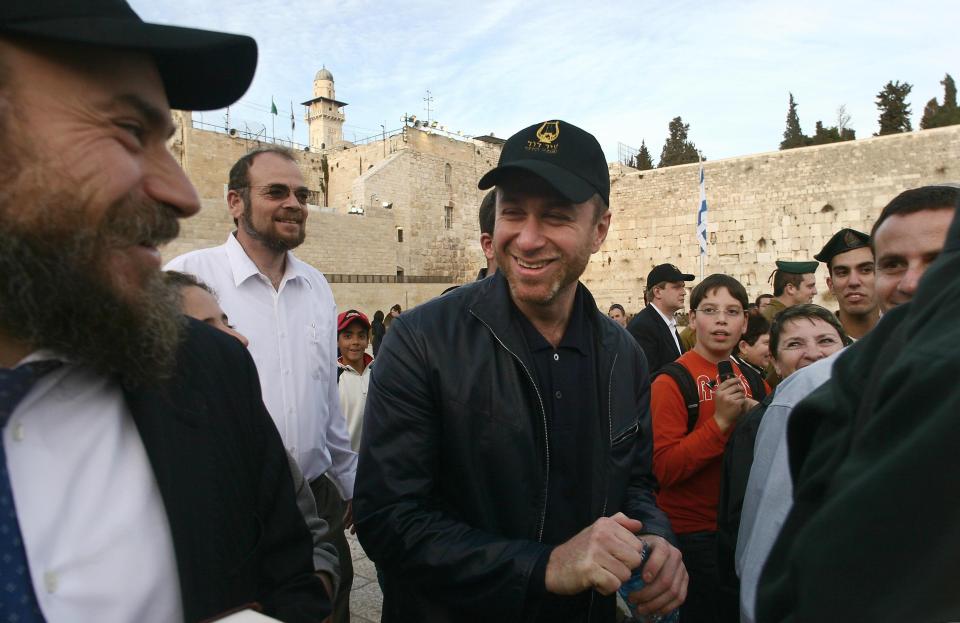  The Chelsea owner, pictured at Jerusalem's Western Wall in 2006, is now an Israeli citizen