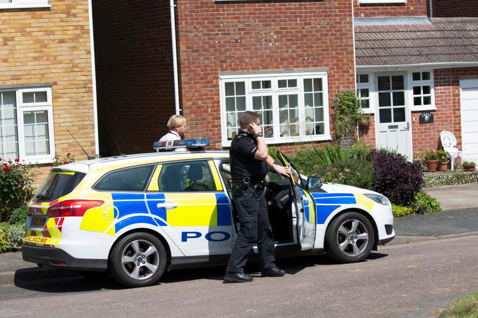  Police arriving to knock on Andrew Newton's door, a man they thought had died years ago