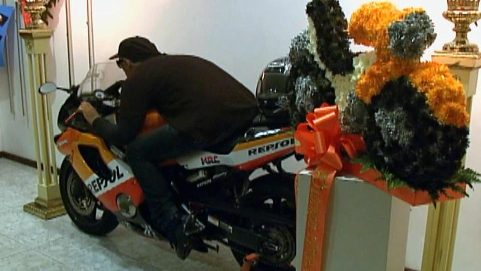  The body of David Morales was positioned on a motorbike for a family viewing ceremony