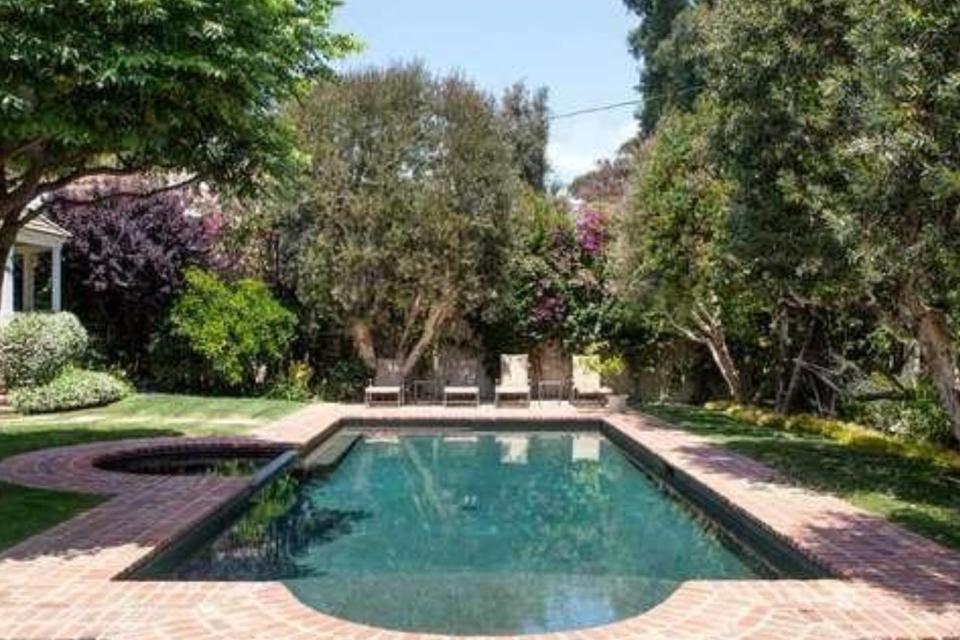  The family have an amazing swimming pool in their LA garden