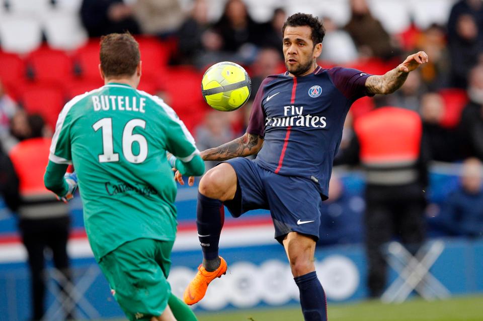 Former Juventus right-back Dani Alves moved from Juventus to PSG last summer