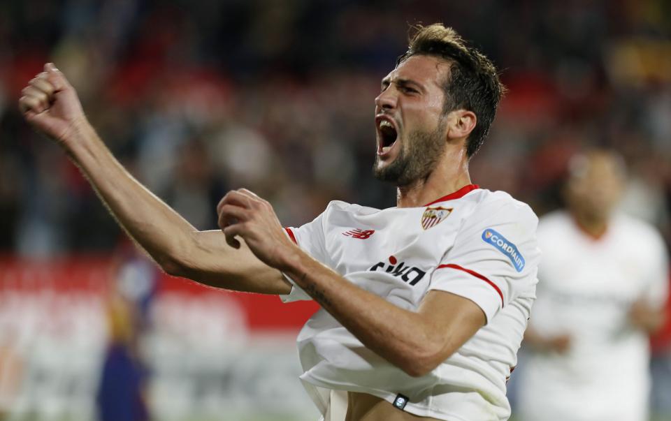  West Ham are monitoring Franco Vazquez