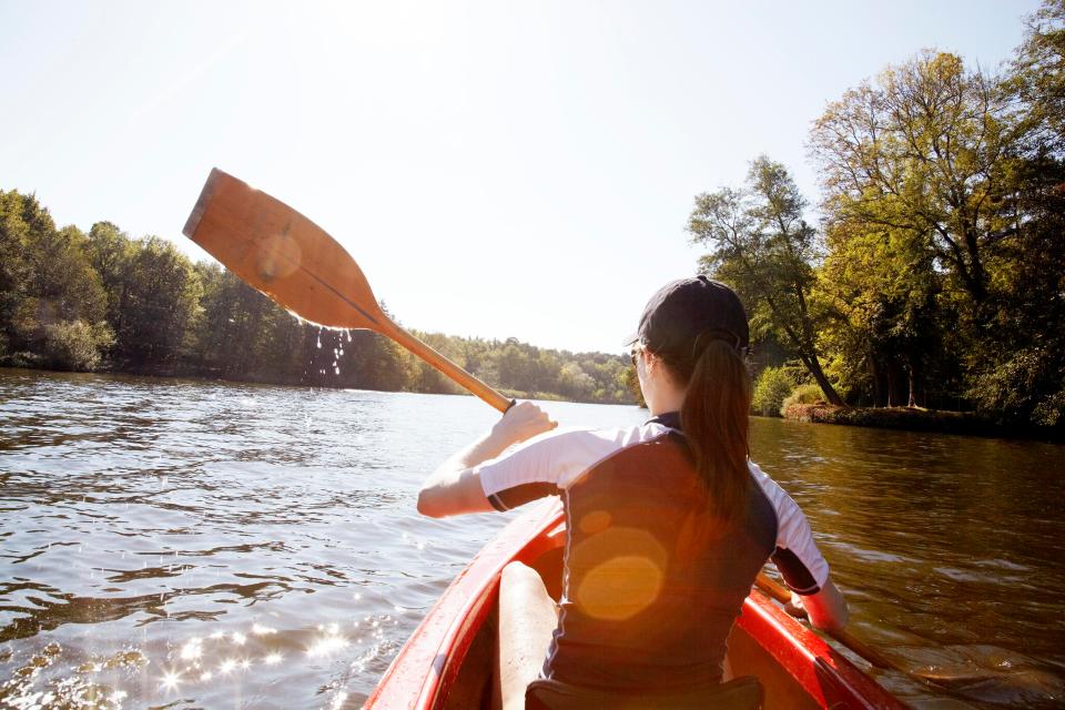  Rowing on water burns more calories than in the gym