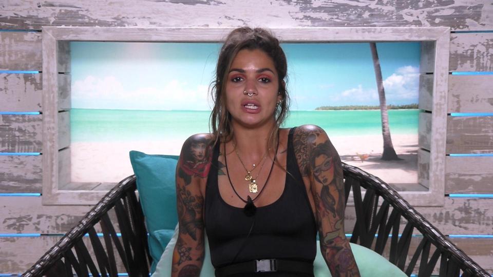  Darylle is frustrated she hasn't got to spend a lot of time with Adam in the villa