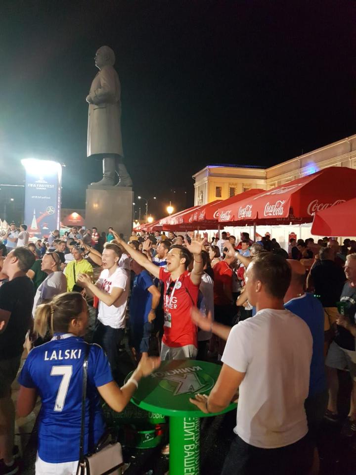  England fans hit the streets in Samara on the eve of the quarter-final