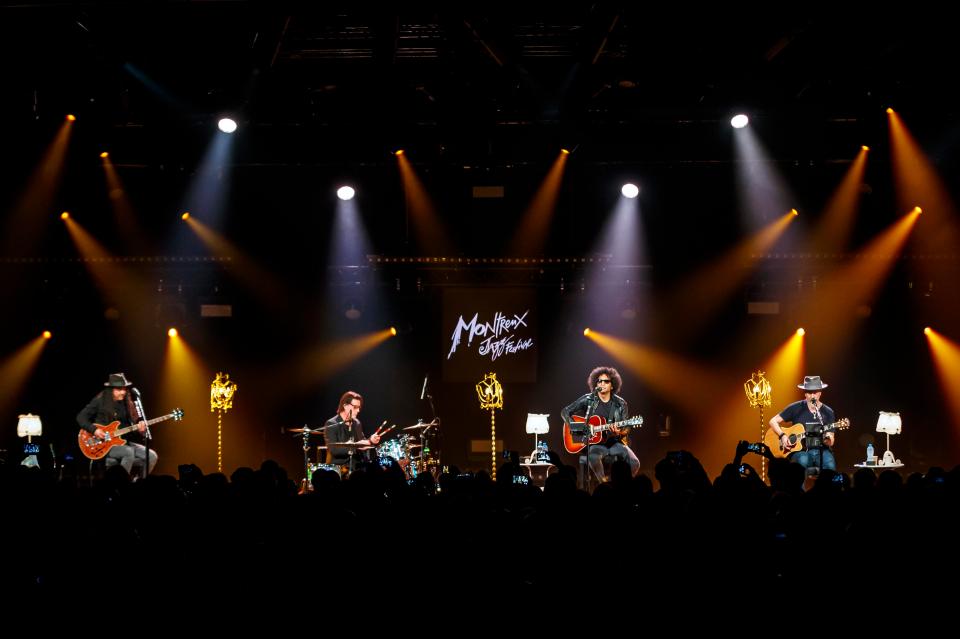  Alice In Chains perform on stage