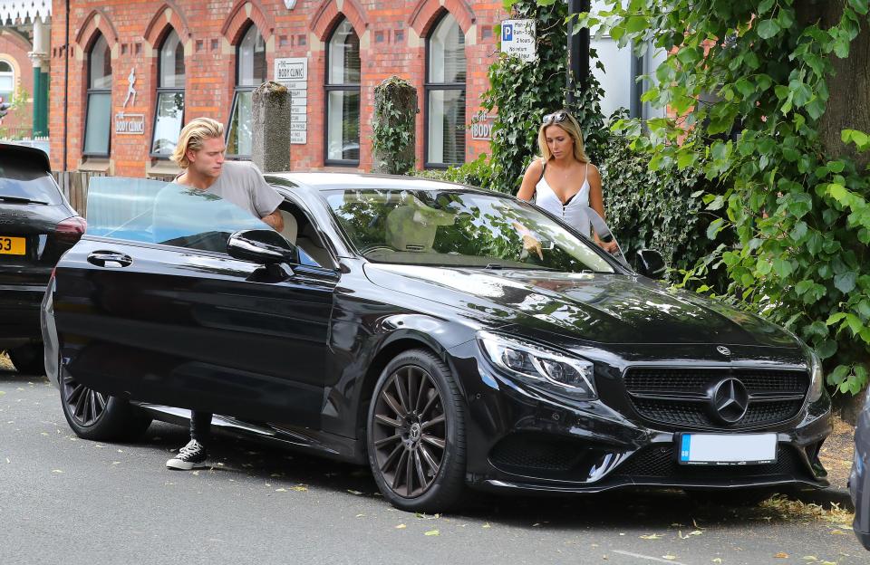  Loris Karius and Daniella Grace get into his £120,000 Mercedes S63