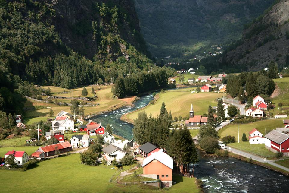  Like a postcard... the pretty village of Flam