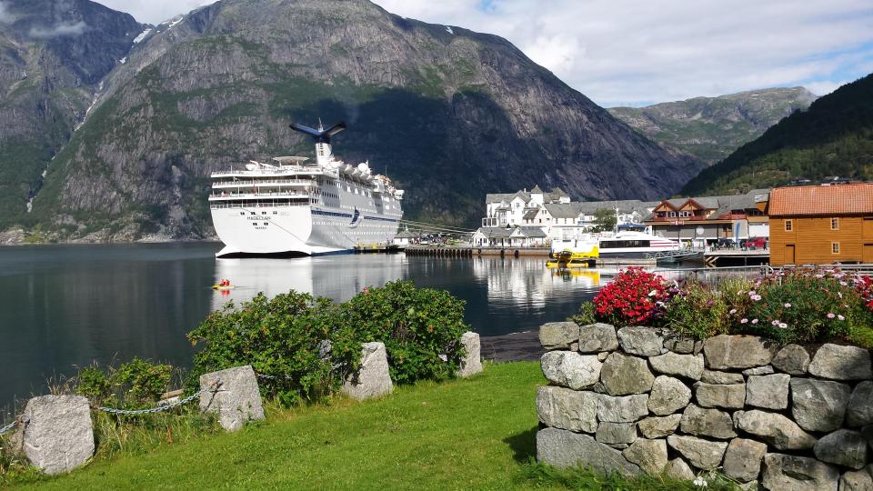  Cruising through Norway... so relaxing, but be prepared for some rain