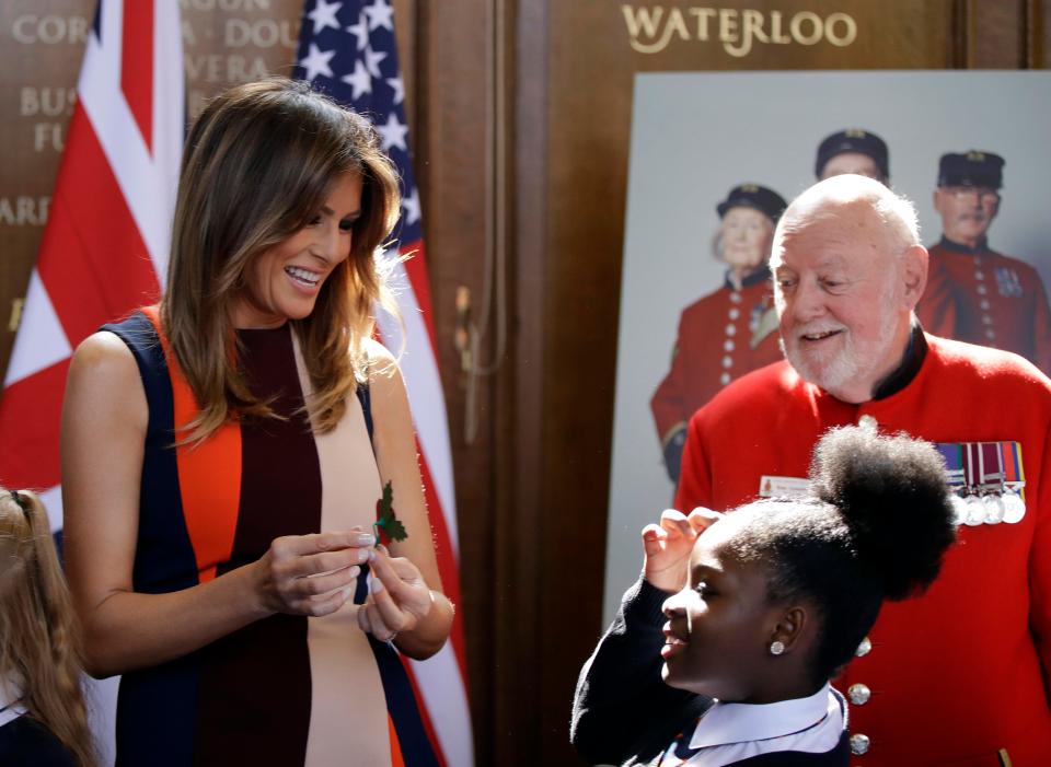  Melania beamed as she made poppies with kids at the Royal Hospital Chelsea today