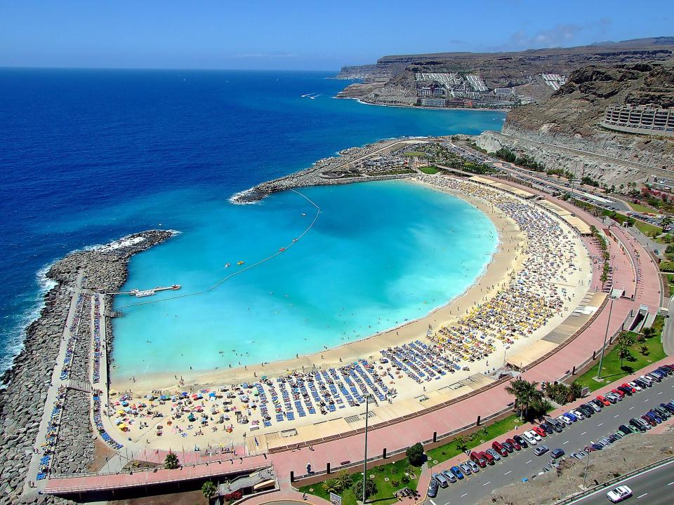 Brits heading to Gran Canaria should be aware of the signs of a potentially deadly bug, health officials said