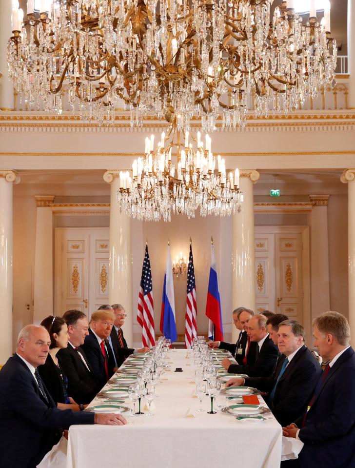  US President Trump and Russian President Putin shared a working lunch in Helsinki