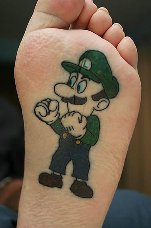  His brother Luigi adorns the other trotter of this video game fan