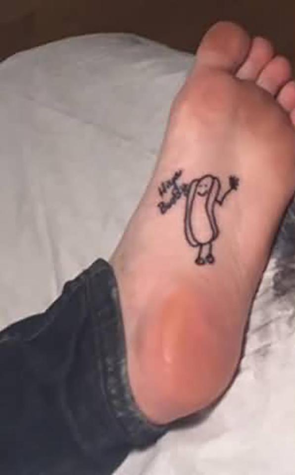  Hot-dogs were the order of the day for this tattoo fan