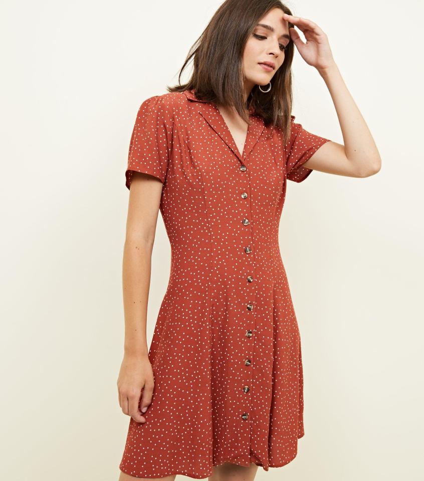 This cute summer tea dress taps into all the season's hottest trends