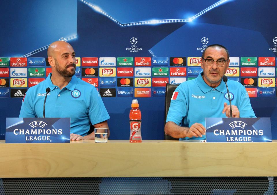  Maurizio Sarri and Pepe Reina during their time together at Napoli in 2016