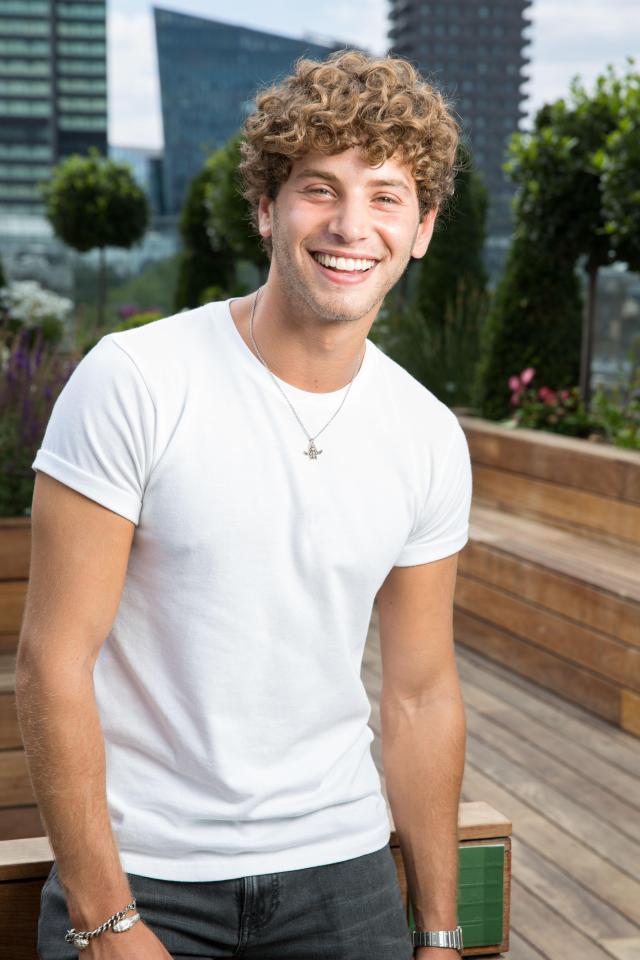  Eyal Booker has signed up for Celebs Go Dating