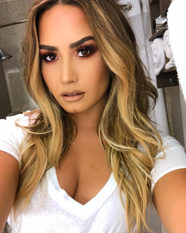  Demi Lovato has reportedly been treated with narcan