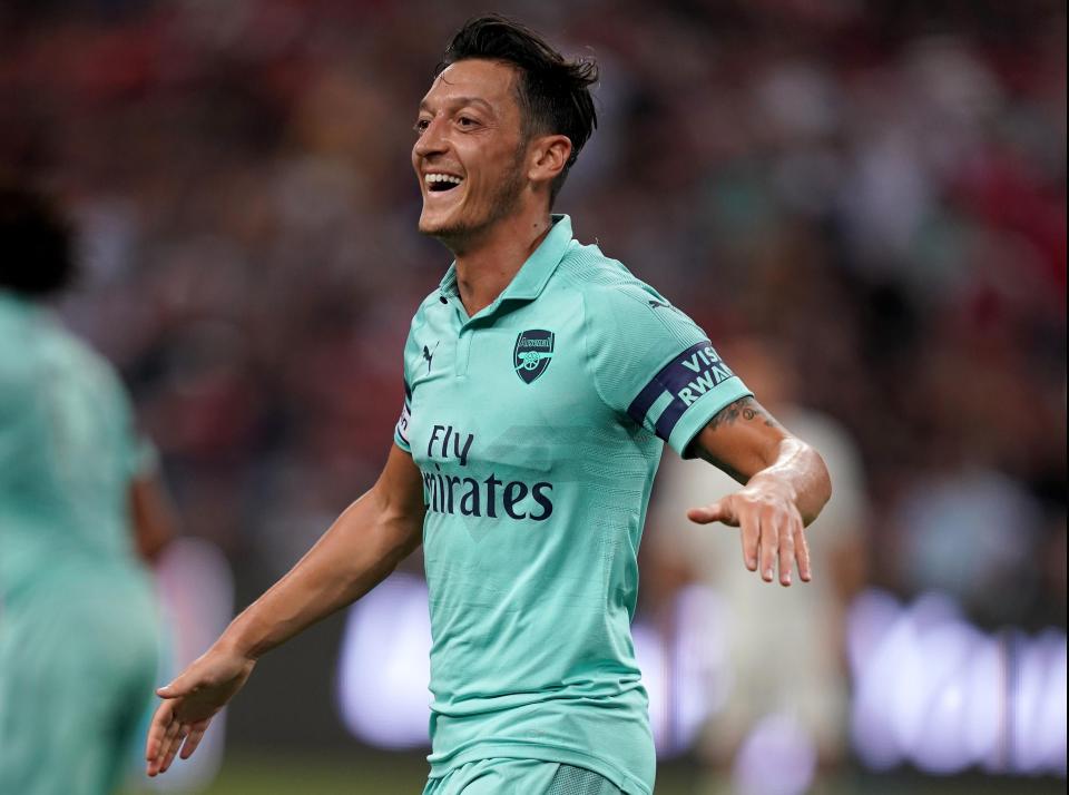  Mesut Ozil also took on the armband in the PSG thrashing