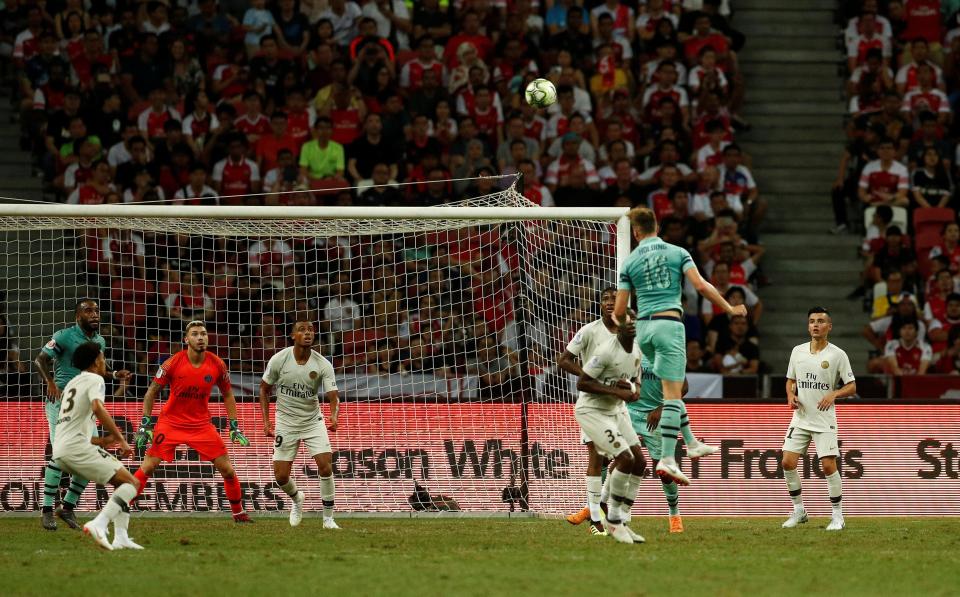  Rob Holding made it 4-1 in the 87th minute after getting on the end of Reiss Nelson's corner