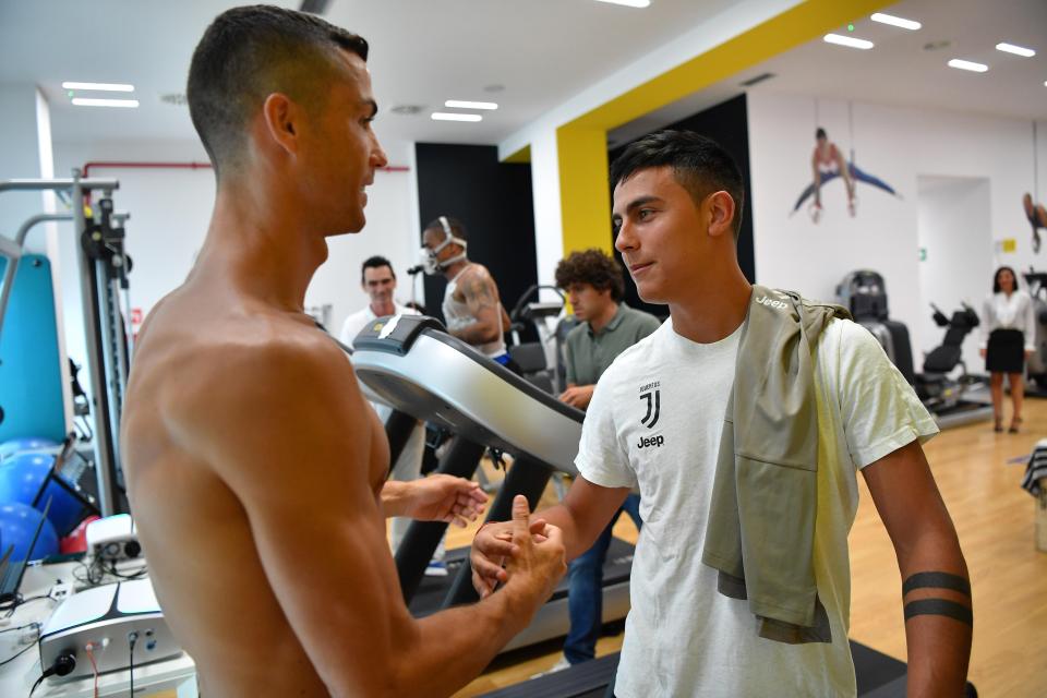  Cristiano Ronaldo has met his new team-mates for the first time